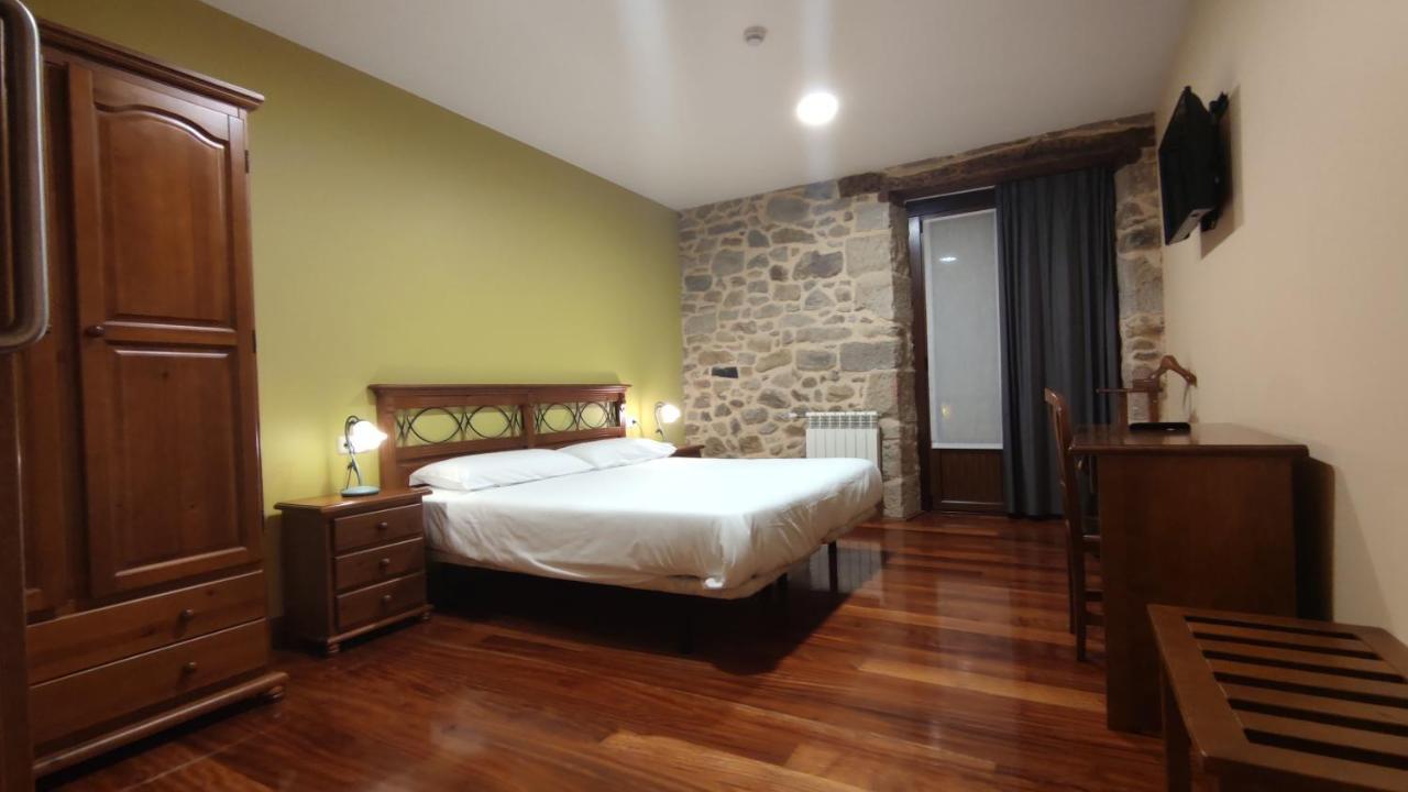 Ostatu Zegama Hotel Ngoại thất bức ảnh