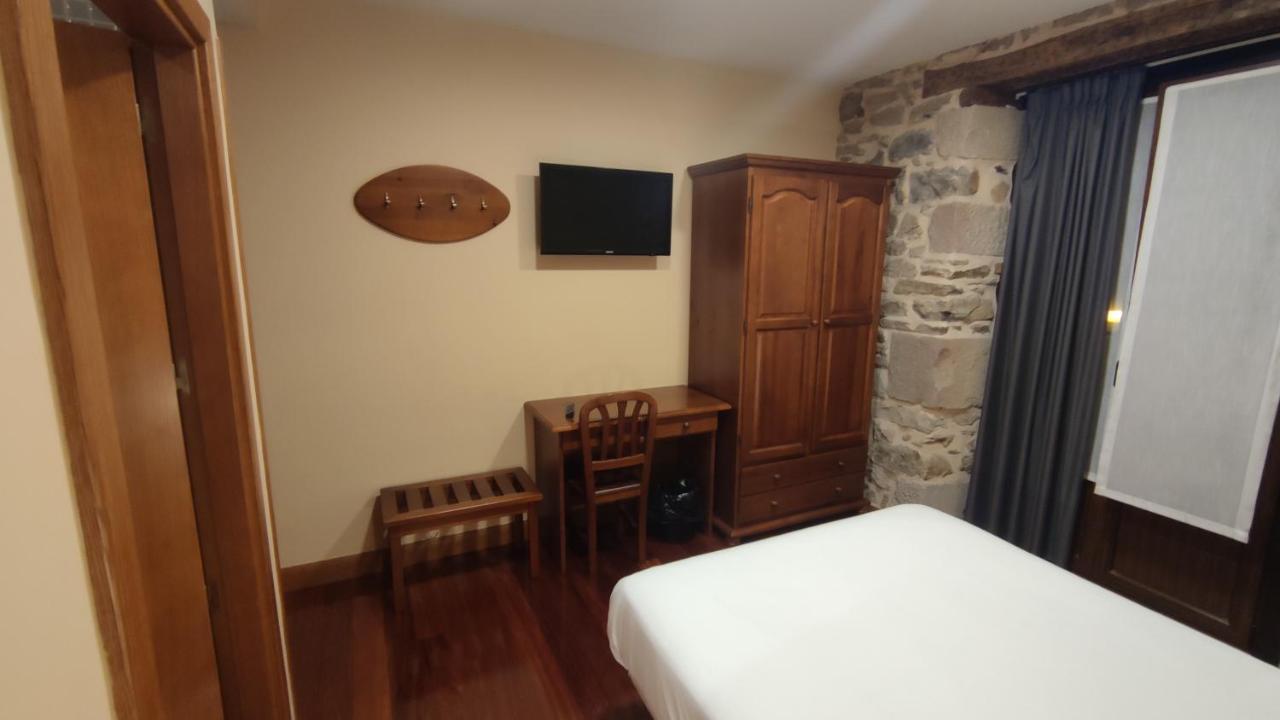 Ostatu Zegama Hotel Ngoại thất bức ảnh