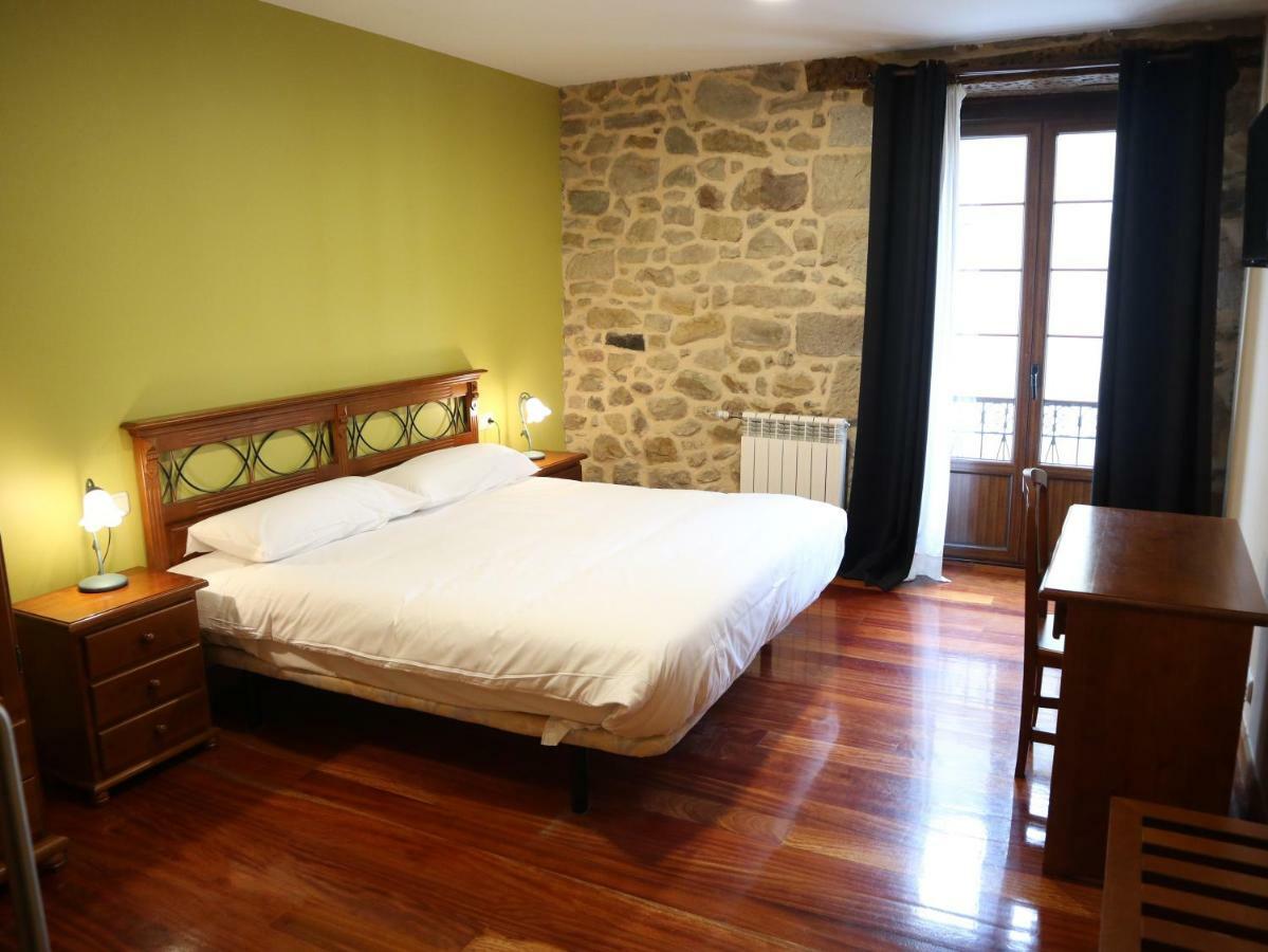 Ostatu Zegama Hotel Ngoại thất bức ảnh